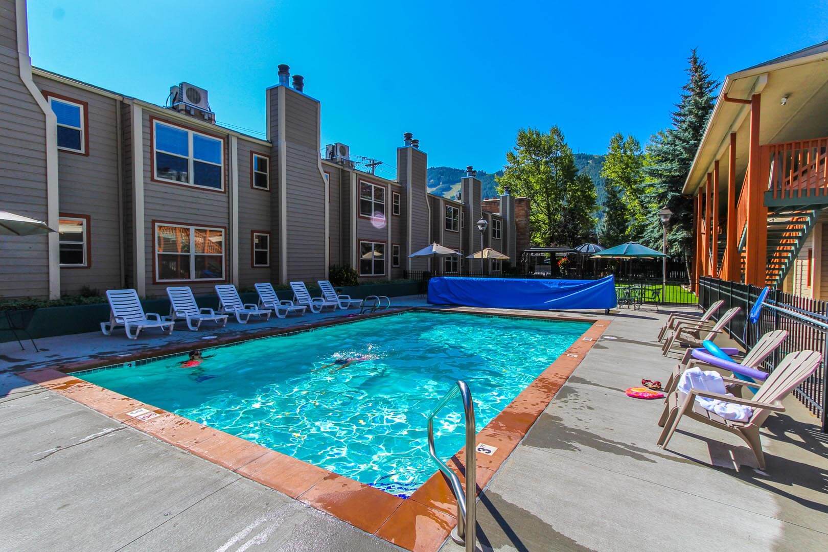A crisp outdoor swimming pool at VRI's Jackson Hole Towncenter in Wyoming.